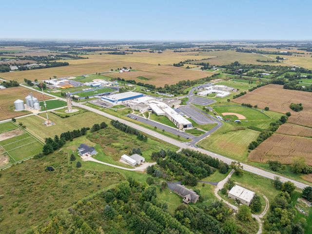 45W169 Hillview Lane, Hampshire, IL 60140