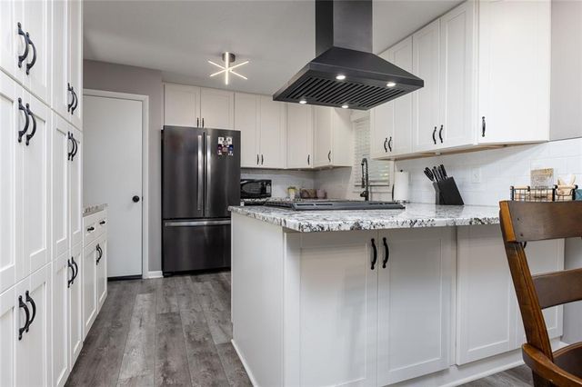 5720 N Belton Avenue, Kansas City, MO 64151
