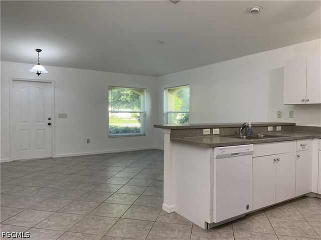 1242 SE 24th AVE, Cape Coral, FL 33990