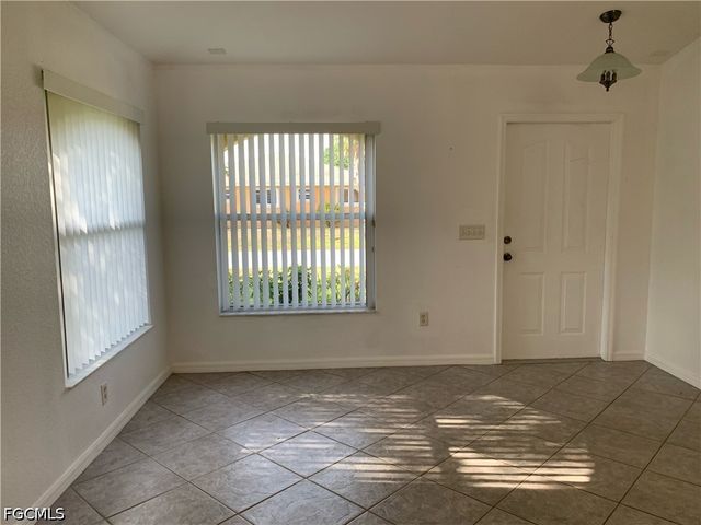 1242 SE 24th AVE, Cape Coral, FL 33990