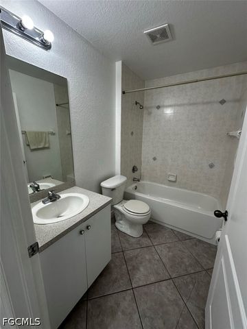 1242 SE 24th AVE, Cape Coral, FL 33990