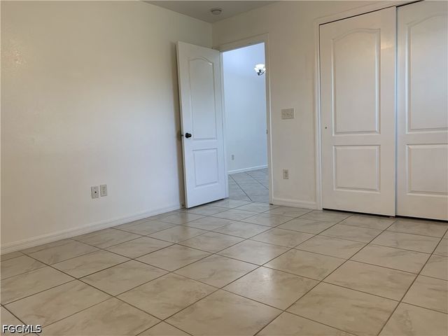 1242 SE 24th AVE, Cape Coral, FL 33990