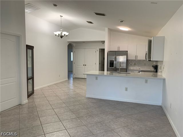 1242 SE 24th AVE, Cape Coral, FL 33990