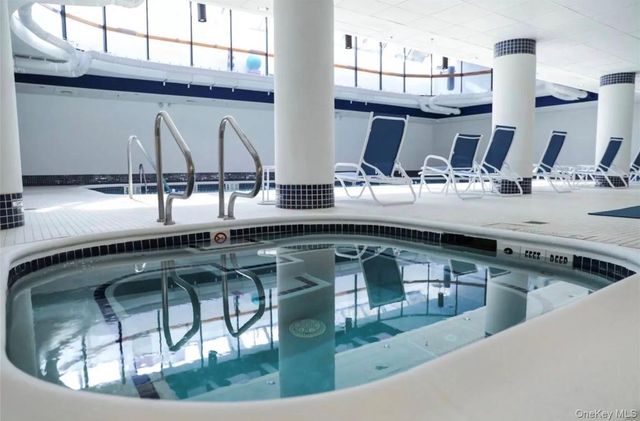 1324 Robin Lane 1195, Bayside, NY 11360