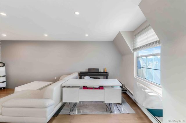 1324 Robin Lane 1195, Bayside, NY 11360