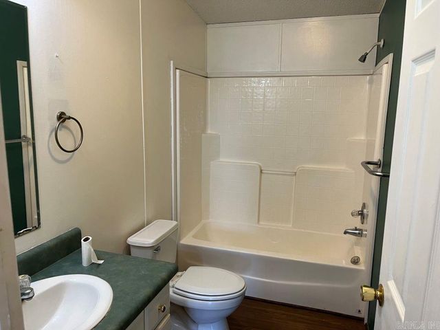 1203 Glenbriar Court, Mountain Home, AR 72653