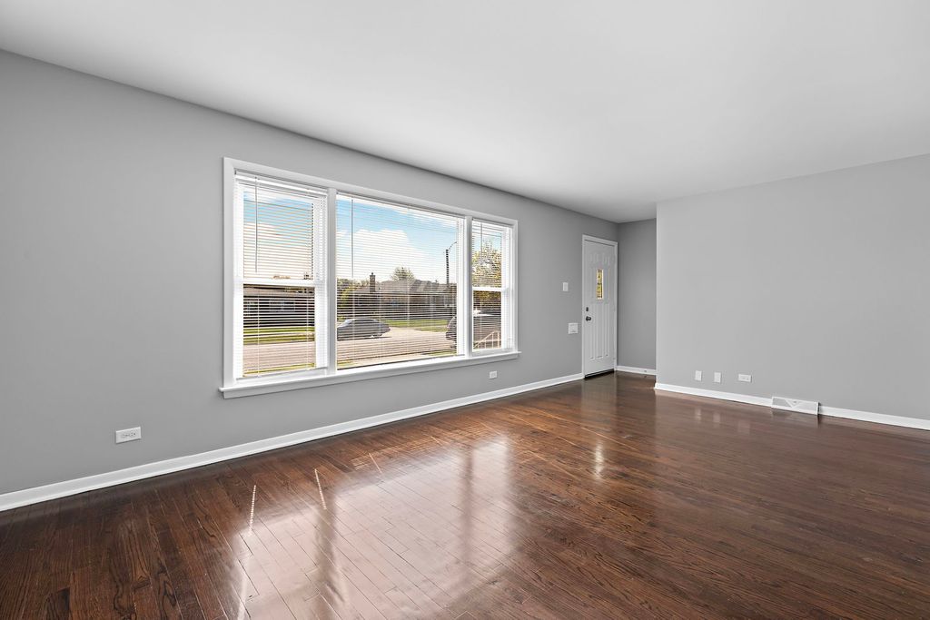316 N Arquilla Drive, Chicago Heights, IL 60411 — photo 4