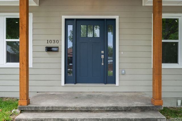 1030 elsmere, San Antonio, TX 78201