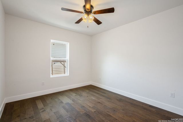 1030 elsmere, San Antonio, TX 78201