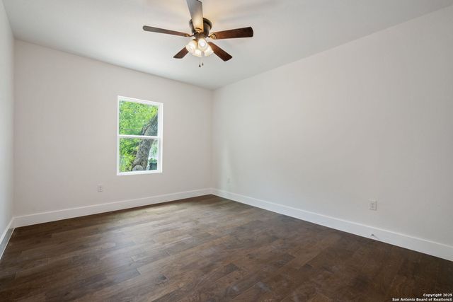 1030 elsmere, San Antonio, TX 78201