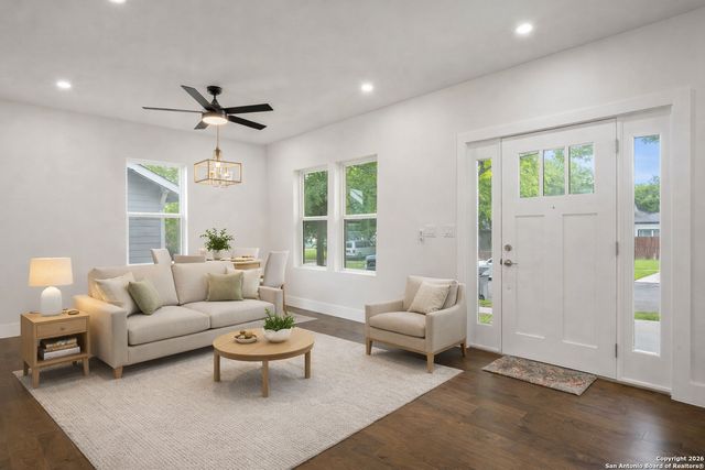 1030 elsmere, San Antonio, TX 78201