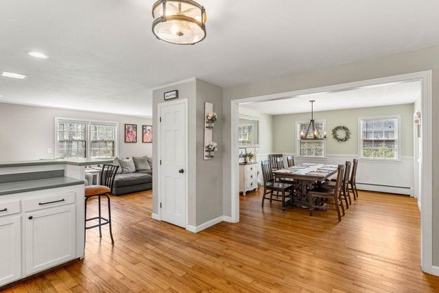 11 Fairway Drive, Amherst, NH 03031