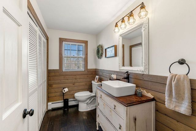 11 Fairway Drive, Amherst, NH 03031
