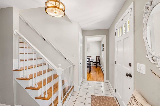 11 Fairway Drive, Amherst, NH 03031