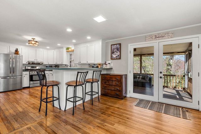 11 Fairway Drive, Amherst, NH 03031
