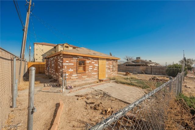 1220 East Ogden Avenue, Las Vegas, NV 89101