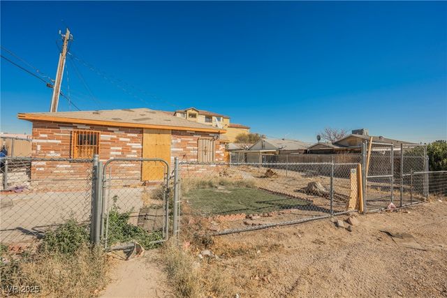 1220 East Ogden Avenue, Las Vegas, NV 89101