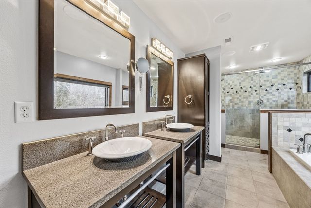 3684 Crippen Court NE, North Liberty, IA 52317