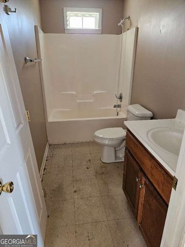 107 Flint 40, Fitzgerald, GA 31750