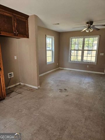 107 Flint 40, Fitzgerald, GA 31750