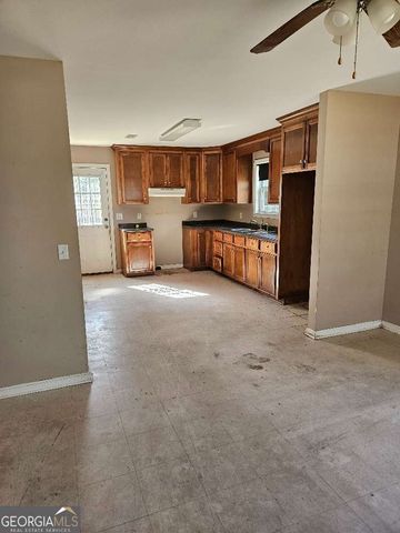 107 Flint 40, Fitzgerald, GA 31750