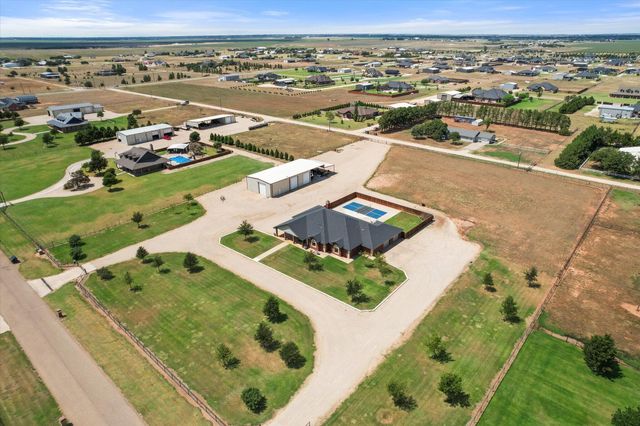 1026 Willow Road, Wilson, TX 79381