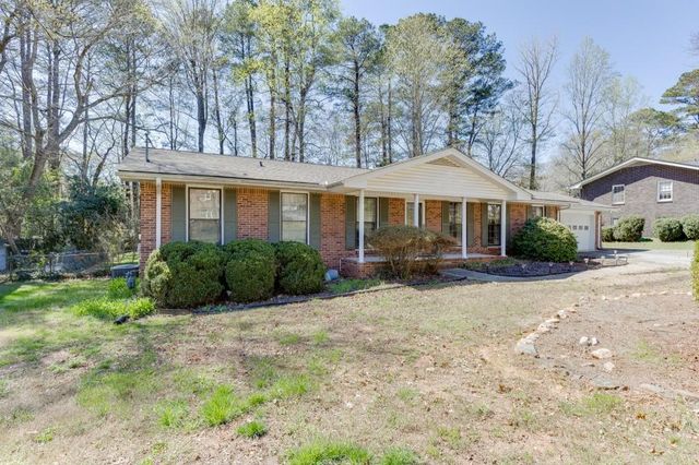 1301 Renee Drive SW, Lilburn, GA 30047