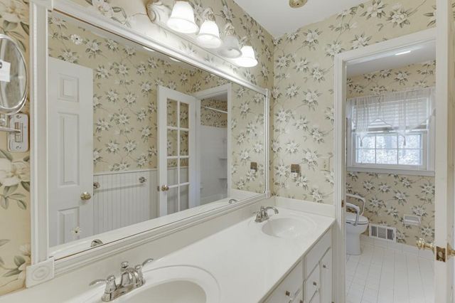 1301 Renee Drive SW, Lilburn, GA 30047