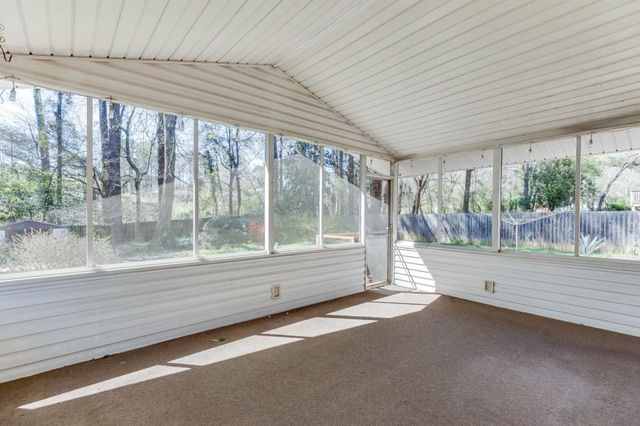 1301 Renee Drive SW, Lilburn, GA 30047