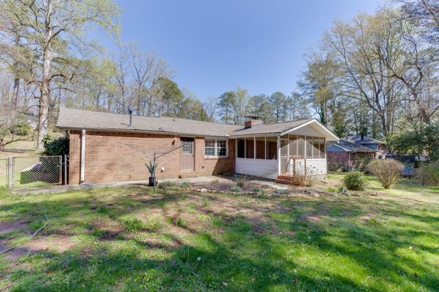 1301 Renee Drive SW, Lilburn, GA 30047