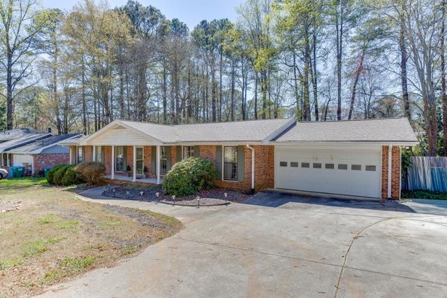 1301 Renee Drive SW, Lilburn, GA 30047