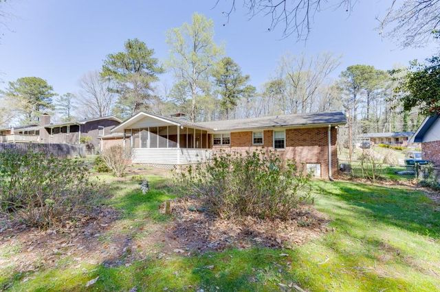 1301 Renee Drive SW, Lilburn, GA 30047