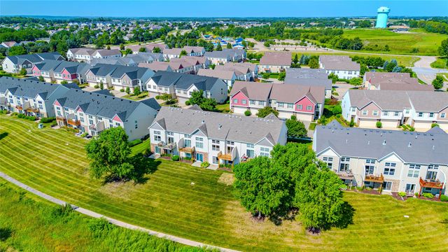 197 79th Street, West Des Moines, IA 50266
