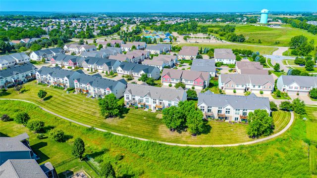197 79th Street, West Des Moines, IA 50266