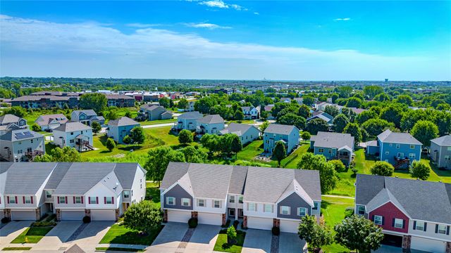 197 79th Street, West Des Moines, IA 50266