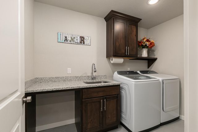 4749 E Rutherford Street, Springfield, MO 65802