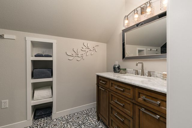 4749 E Rutherford Street, Springfield, MO 65802