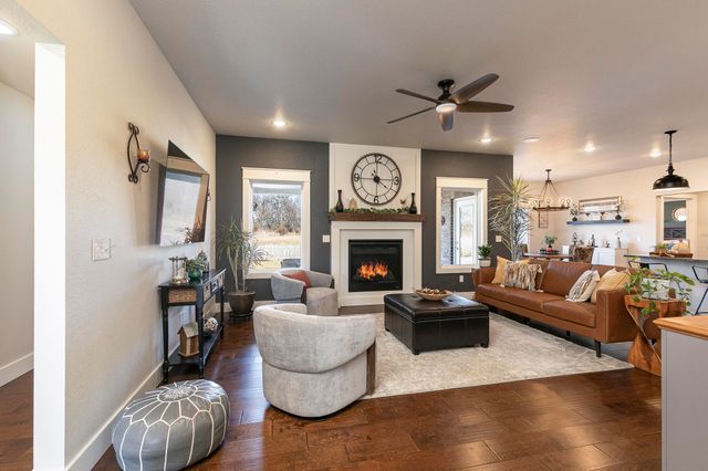 4749 E Rutherford Street, Springfield, MO 65802