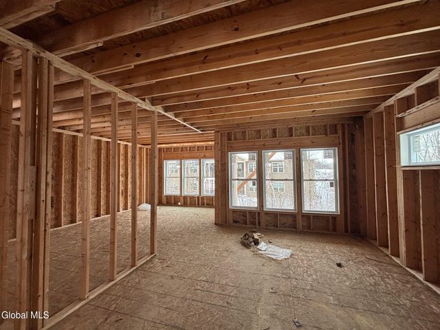 67 Lancaster Court, Ballston, NY 12019