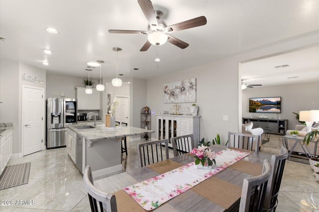 22250 W ASHLEIGH MARIE Drive, Buckeye, AZ 85326