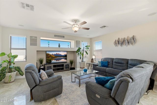 22250 W ASHLEIGH MARIE Drive, Buckeye, AZ 85326