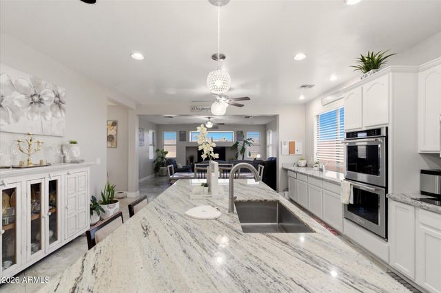 22250 W ASHLEIGH MARIE Drive, Buckeye, AZ 85326