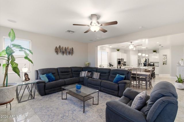 22250 W ASHLEIGH MARIE Drive, Buckeye, AZ 85326