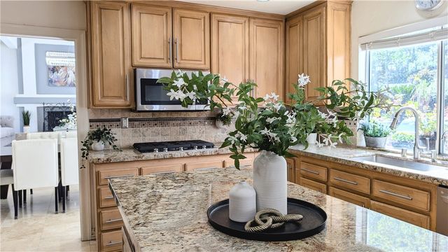 20224 Chapter, Woodland Hills, CA 91364