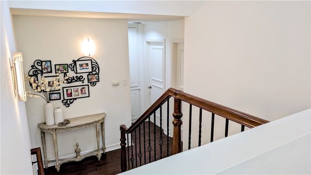 20224 Chapter, Woodland Hills, CA 91364