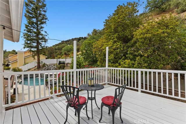 20224 Chapter, Woodland Hills, CA 91364