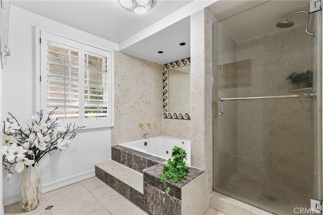 20224 Chapter, Woodland Hills, CA 91364