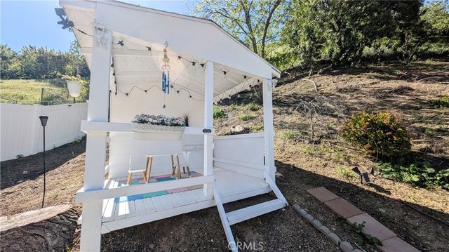 20224 Chapter, Woodland Hills, CA 91364