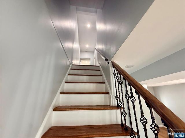 13 Roosevelt Avenue A, Lodi, NJ 07644