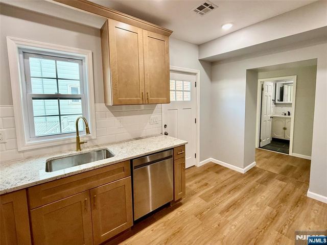 13 Roosevelt Avenue A, Lodi, NJ 07644